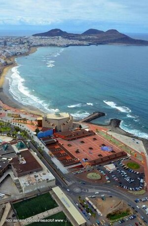 Las Canteras Seaview III by Canary365