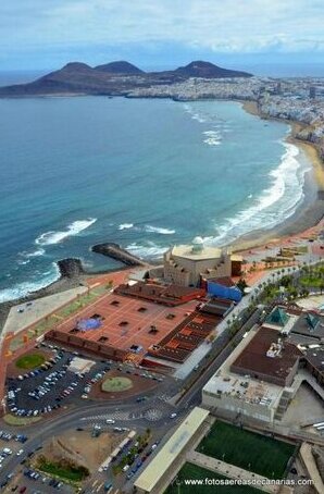 Las Canteras Seaview III by Canary365