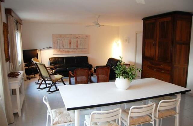 Apartamentos Empuries Bassols - Photo4