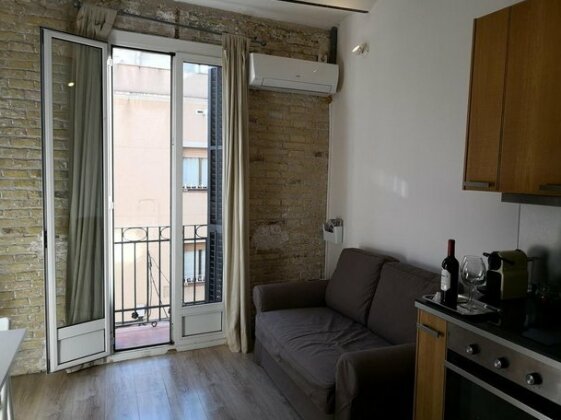 Fira Barcelona Collblanc Apartment - Photo5
