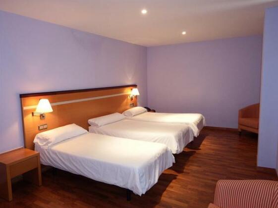 Hotel Isur Llerena - Photo3