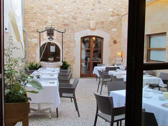 Daica Restaurant I Petit Hotel - Photo2