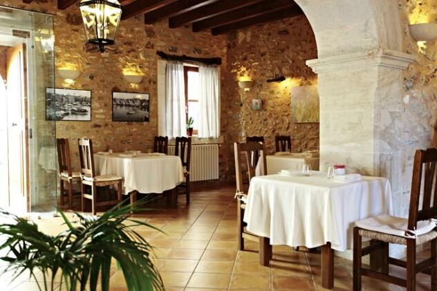 Daica Restaurant I Petit Hotel - Photo3