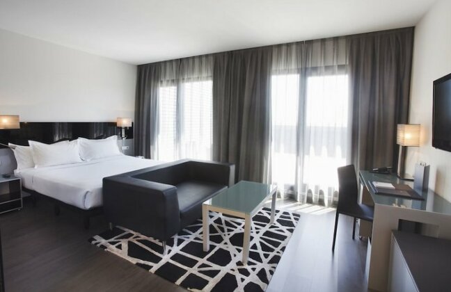 AC Hotel Atocha A Marriott Luxury & Lifestyle Hotel - Photo4