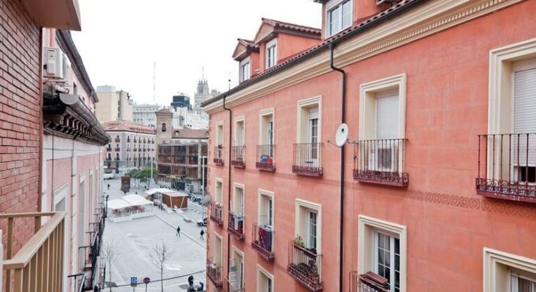 Apartamentos Aqui me Quedo Madrid