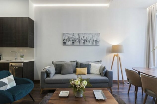 Dobo Rooms Gran Via Apartments - Photo2