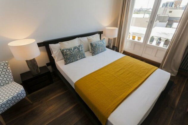 Dobo Rooms Gran Via Apartments - Photo5