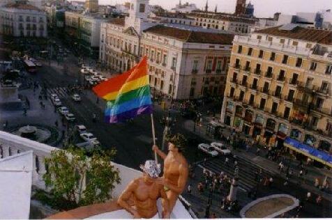 Gay Hostal Puerta del Sol - Photo3