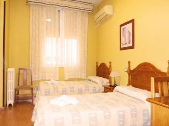 Hostal Internacional Madrid - Photo4