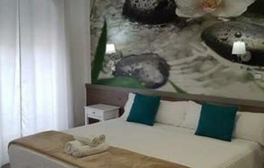 Hostal Madrid Star - Photo4