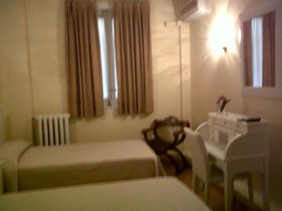 Hostal Montecarlo Madrid - Photo3