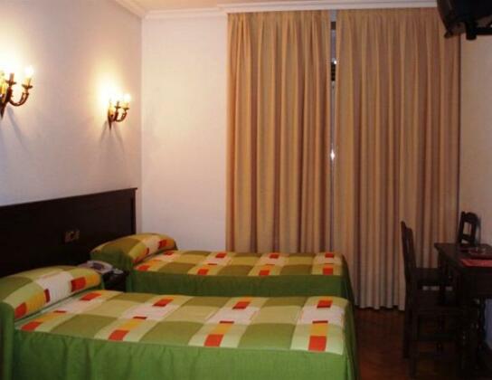 Hostal Odesa Gran Via - Photo2
