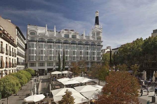 ME Madrid Reina Victoria by Melia