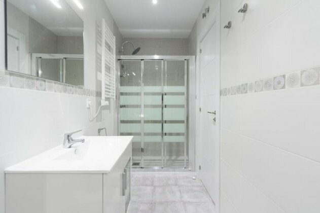 Urbantec Realty - Plaza de Castilla - Photo5