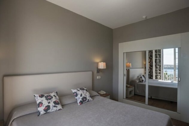 Hotel Port Mahon - Photo5