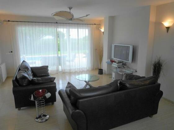 Villa Maria Mahon - Photo4