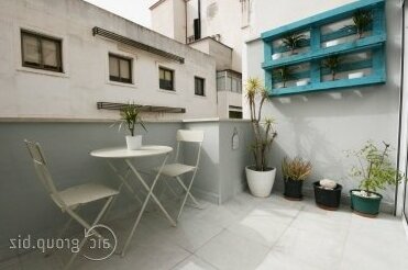 Aticos Soho GrupalMalaga - Photo4