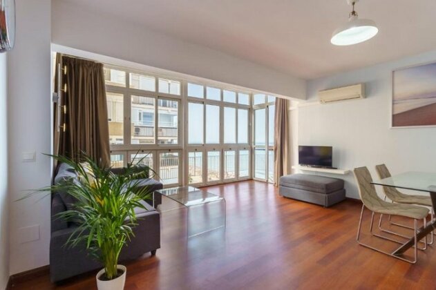 Beachfront Apt/Enjoy breakfast facing the Ocean - Photo3
