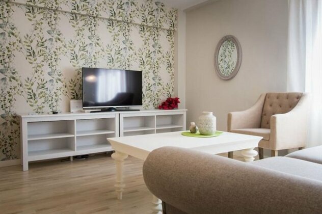 Holidays2Malaga Suites - Photo3