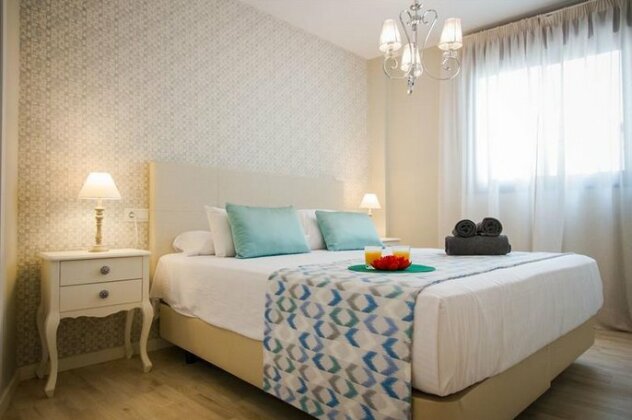 Holidays2Malaga Suites - Photo4