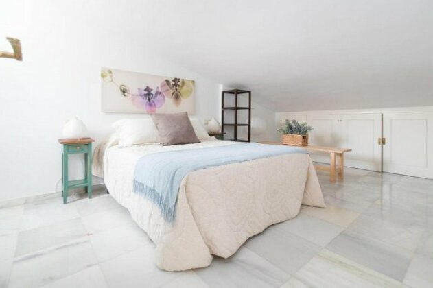 House with Garden & Pool in Malaga - Photo3