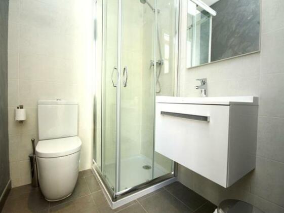 Life Apartments Calderon - Photo4