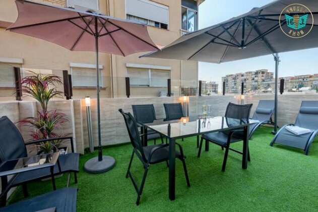 Luxury Home With Terrace - Photo2