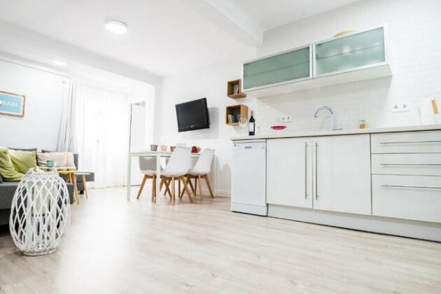 Malaga City Apartment - Photo4