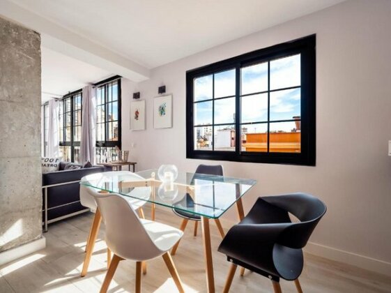 Malaga Executive Apartment - Photo4