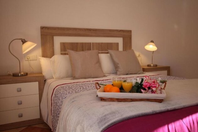 Pinos GrupalMalaga - Photo2