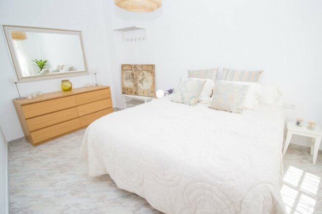 Spacious and Bright Apartment by La Recepcion - Photo3