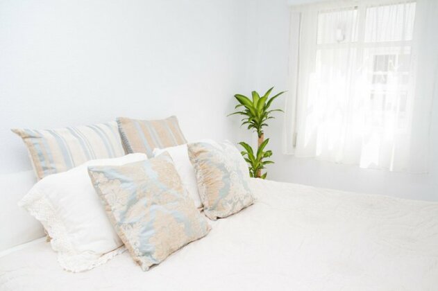 Spacious and Bright Apartment by La Recepcion - Photo5