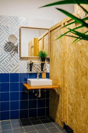 The Urban Jungle Hostel - Photo4