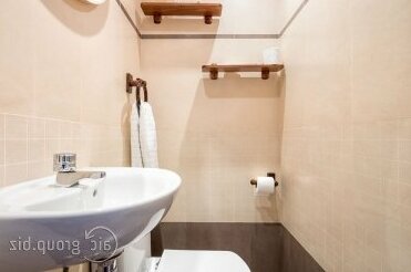 Three-bedroom apartment with view Charlie - Photo5