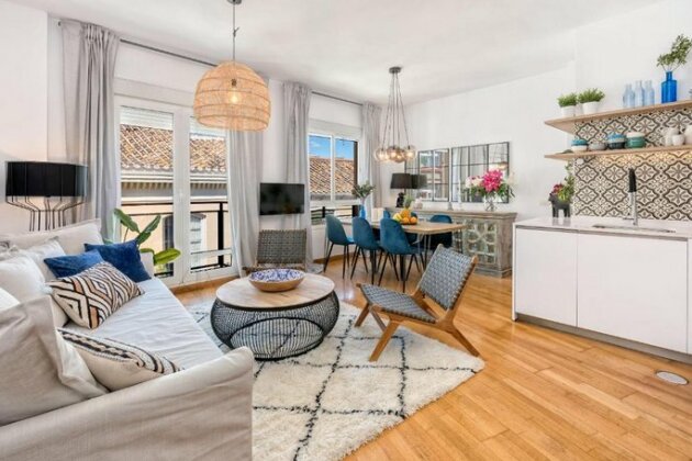 Two Bedroom Apartment Christina with Rooftop Terrace - Photo3