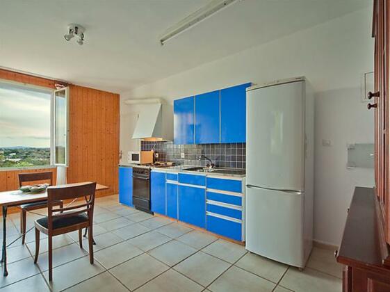 108b - Photo3