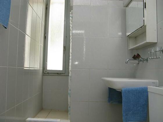 108b - Photo4