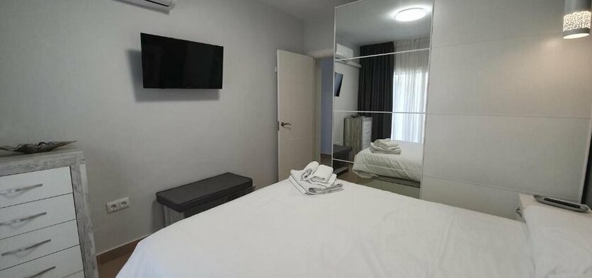Modern Renovated One Bed Apartment in Edificio Apolo Marbella Center - Photo3