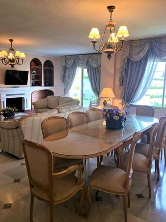 Riyadh House Marbella - Photo4
