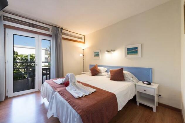 Apartamentos El Paseo - Photo3