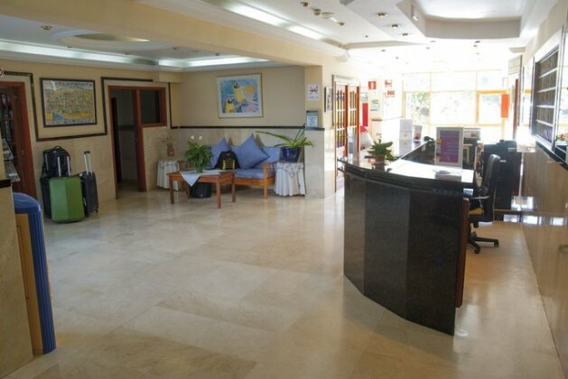 Apartamentos Tamaran - Photo3