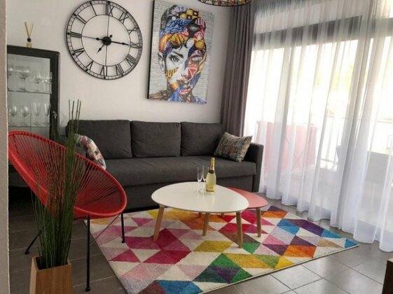Yumbo Apartments - Photo2