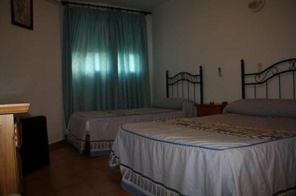 Pension Los Tamarindos - Photo3