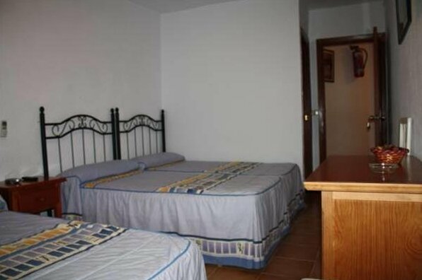 Pension Los Tamarindos - Photo4