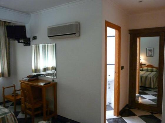 Hotel Guillermo II - Photo5