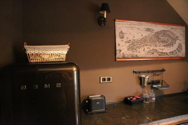 Old England House - Photo3