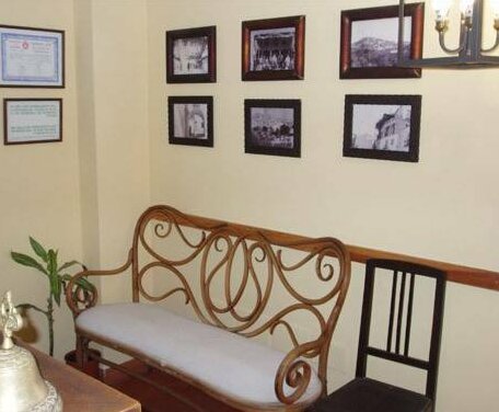 Hostal Arco Plaza - Photo2