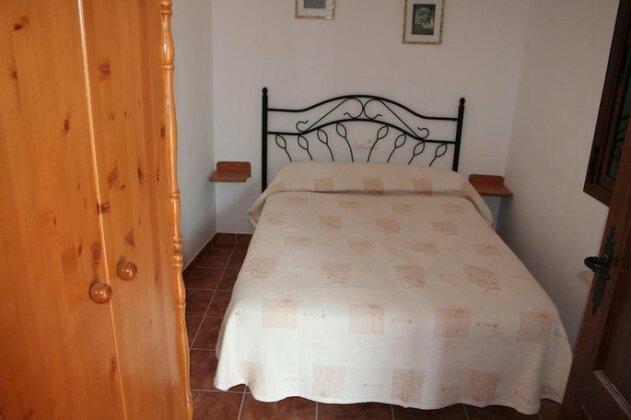 Apartamentos Sierra del Hacho - Photo3