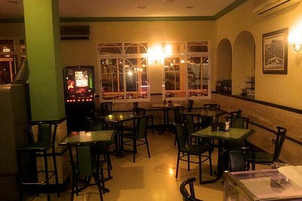Hostal Restaurante el Cary - Photo2