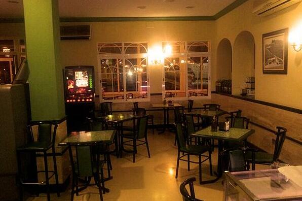 Hostal Restaurante el Cary - Photo2